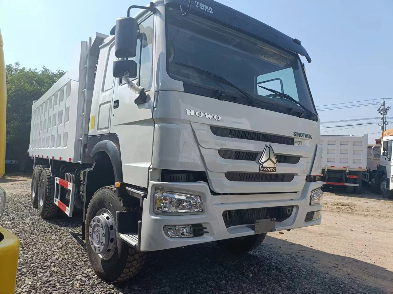 SINOTRUK HOWO - Tipper: picture 1 SINOTRUK HOWO - Tipper: picture 1