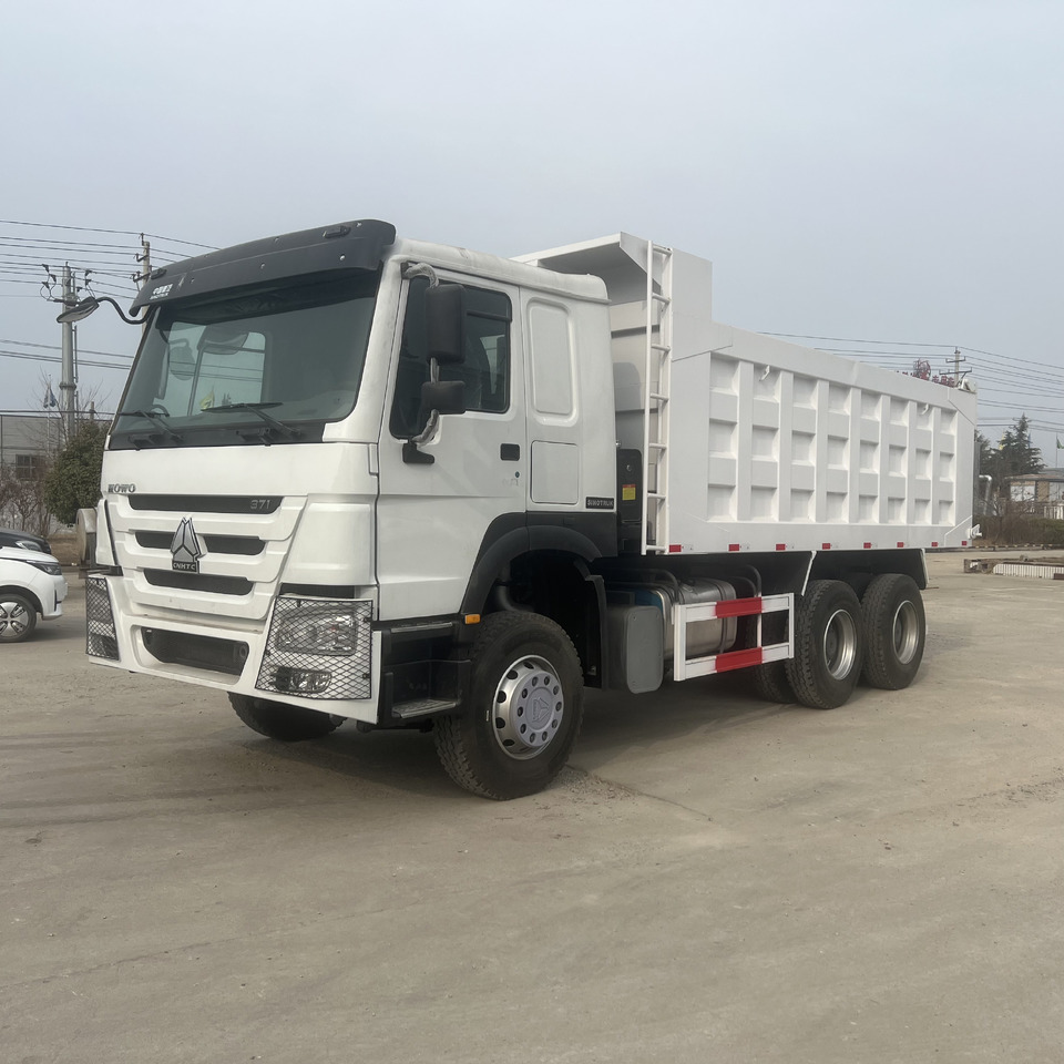 SINOTRUK Howo - Tipper: picture 5 SINOTRUK Howo - Tipper: picture 5