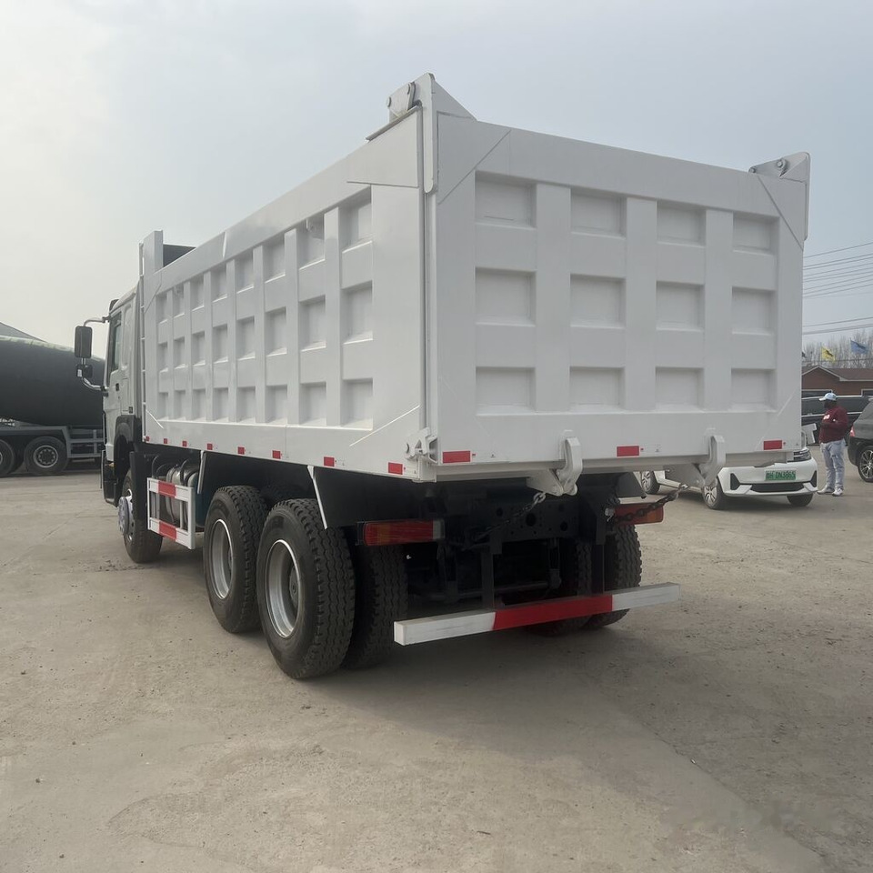Sinotruk Howo - Tipper: picture 2 Sinotruk Howo - Tipper: picture 2