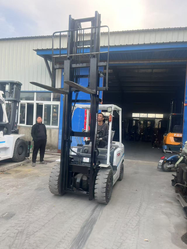 TCM FD30 - Diesel forklift: picture 1 TCM FD30 - Diesel forklift: picture 1