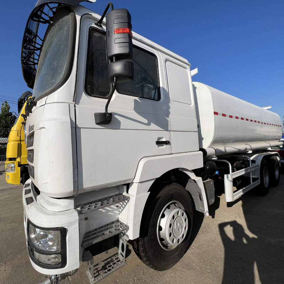 SHACMAN F3000 Water Truck - Truck: picture 5 SHACMAN F3000 Water Truck - Truck: picture 5