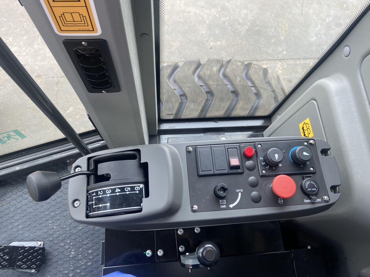 New Grader XCMG GR165 GR215 NEW: picture 9