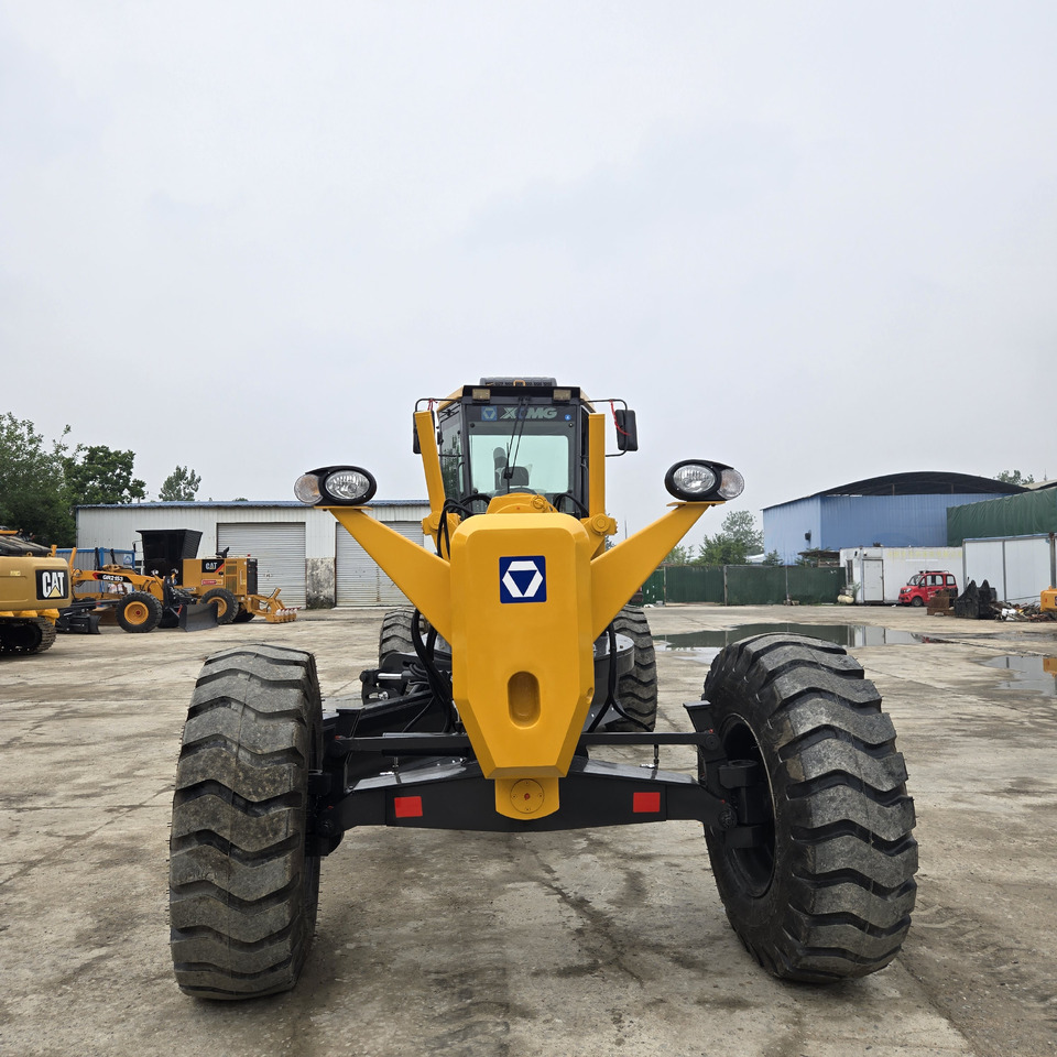 XCMG GR2153 - Grader: picture 1 XCMG GR2153 - Grader: picture 1