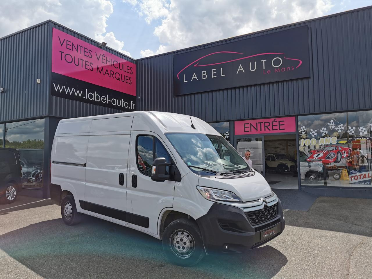 CITROEN Jumper 3.5t L2H2 2.2 HDi S&S - 140 III FOURGON TOLE Fourgon Tolé 35 L2H2 PHASE 3 - Panel van: picture 1 CITROEN Jumper 3.5t L2H2 2.2 HDi S&S - 140 III FOURGON TOLE Fourgon Tolé 35 L2H2 PHASE 3 - Panel van: picture 1