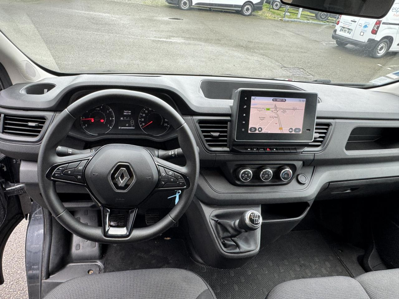 RENAULT Trafic L2 2.0 Energy dCi - 150 - S&S III COMBI Combi Zen L2H1 PHASE 3 - Other machinery: picture 3 RENAULT Trafic L2 2.0 Energy dCi - 150 - S&S III COMBI Combi Zen L2H1 PHASE 3 - Other machinery: picture 3