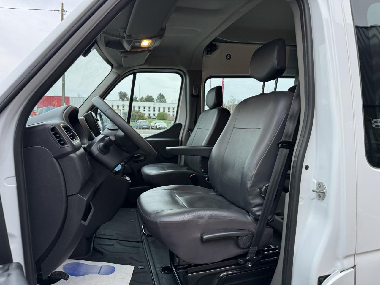 Renault Master Confort R3500RJ L3H2 2.3 Energy dCi - 165 III CABINE APPROFONDIE Cabine approfondie L3H2 Pro - Other machinery: picture 5 Renault Master Confort R3500RJ L3H2 2.3 Energy dCi - 165 III CABINE APPROFONDIE Cabine approfondie L3H2 Pro - Other machinery: picture 5
