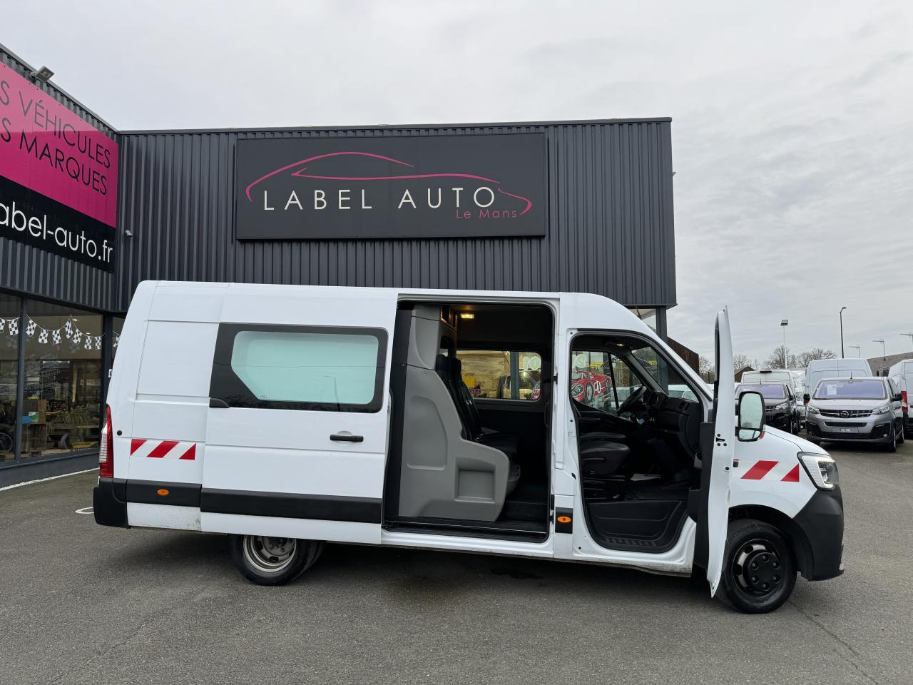 Renault Master Confort R3500RJ L3H2 2.3 Energy dCi - 165 III CABINE APPROFONDIE Cabine approfondie L3H2 Pro - Other machinery: picture 3 Renault Master Confort R3500RJ L3H2 2.3 Energy dCi - 165 III CABINE APPROFONDIE Cabine approfondie L3H2 Pro - Other machinery: picture 3