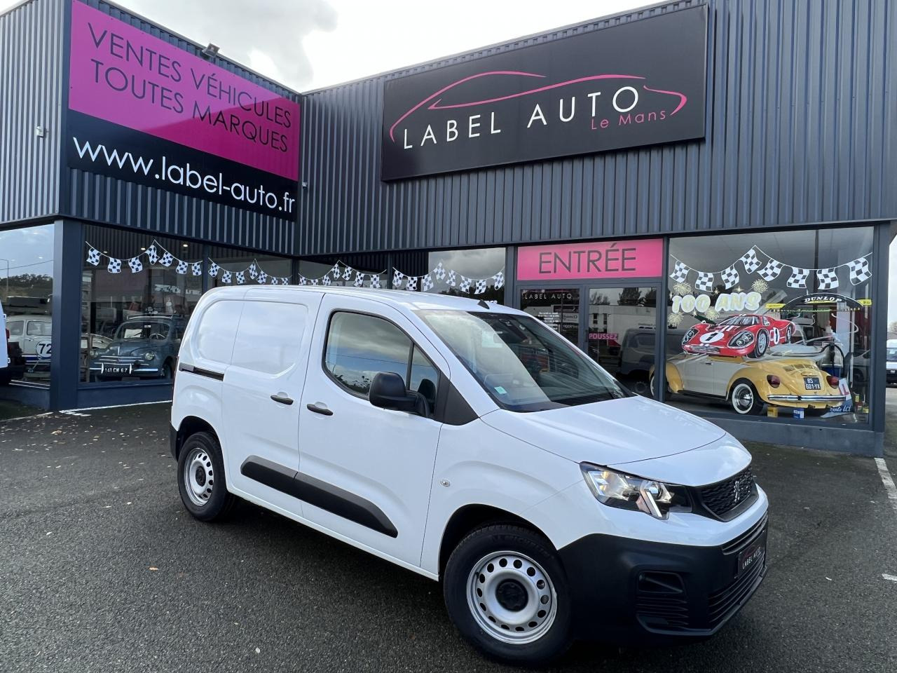 PEUGEOT Partner Standard 1.5 BlueHDi 130 CH 3 places Asphalt FOURGON - Panel van: picture 1 PEUGEOT Partner Standard 1.5 BlueHDi 130 CH 3 places Asphalt FOURGON - Panel van: picture 1