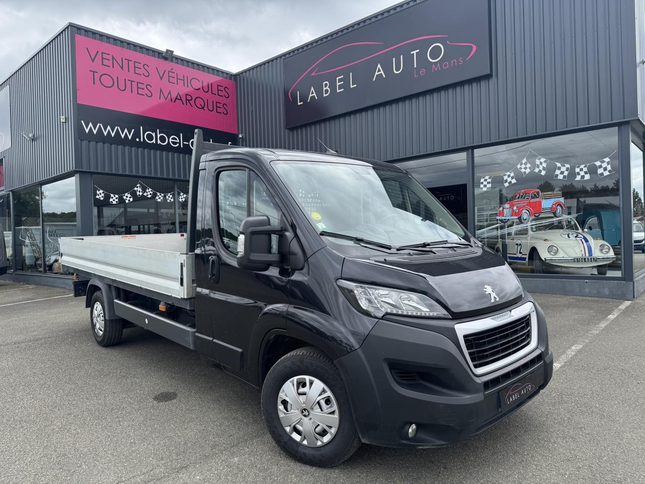 Peugeot Boxer PEUGEOT 3T5 PLATEAU 4M20 2.2 HDI 140 CH PREMIUM - Open body delivery van: picture 4 Peugeot Boxer PEUGEOT 3T5 PLATEAU 4M20 2.2 HDI 140 CH PREMIUM - Open body delivery van: picture 4
