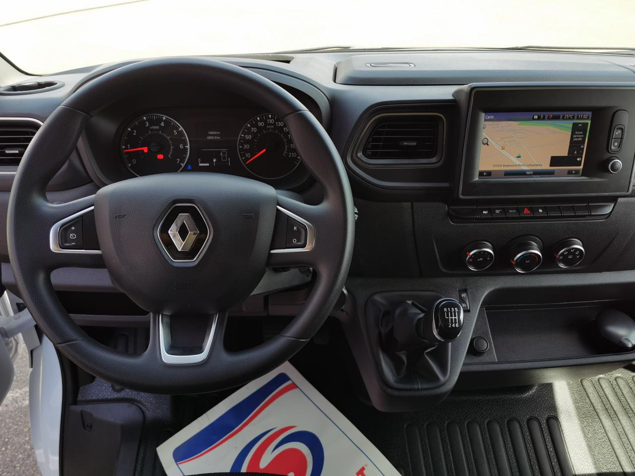 RENAULT Master Grand Confort F3500 L3H2 2.3 dCi - 135 III FOURGON Fourgon L3H2 Traction PHASE 3 - Panel van: picture 4 RENAULT Master Grand Confort F3500 L3H2 2.3 dCi - 135 III FOURGON Fourgon L3H2 Traction PHASE 3 - Panel van: picture 4
