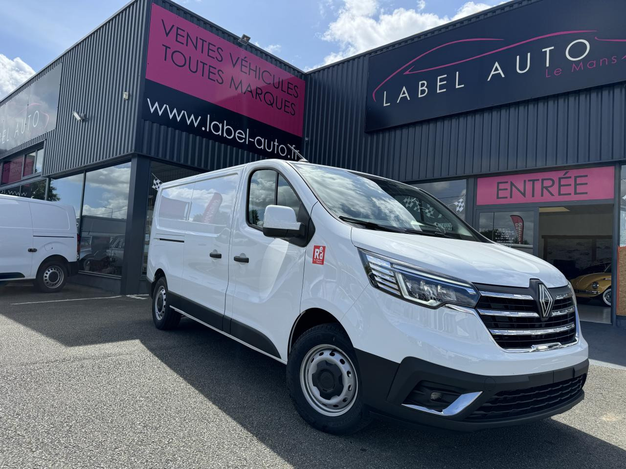 RENAULT Trafic L2H1 3000 Kg 2.0 Blue dCi - 170 2024  III FOURGON Fourgon Advance L2H1 PHASE 3 - Panel van: picture 1 RENAULT Trafic L2H1 3000 Kg 2.0 Blue dCi - 170 2024  III FOURGON Fourgon Advance L2H1 PHASE 3 - Panel van: picture 1