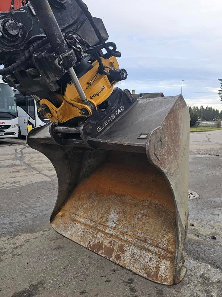 Crawler excavator Hitachi ZX 300 LC-6: picture 27