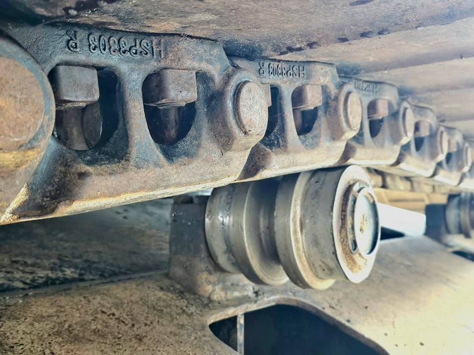 Crawler excavator Hitachi ZX 300 LC-6: picture 17