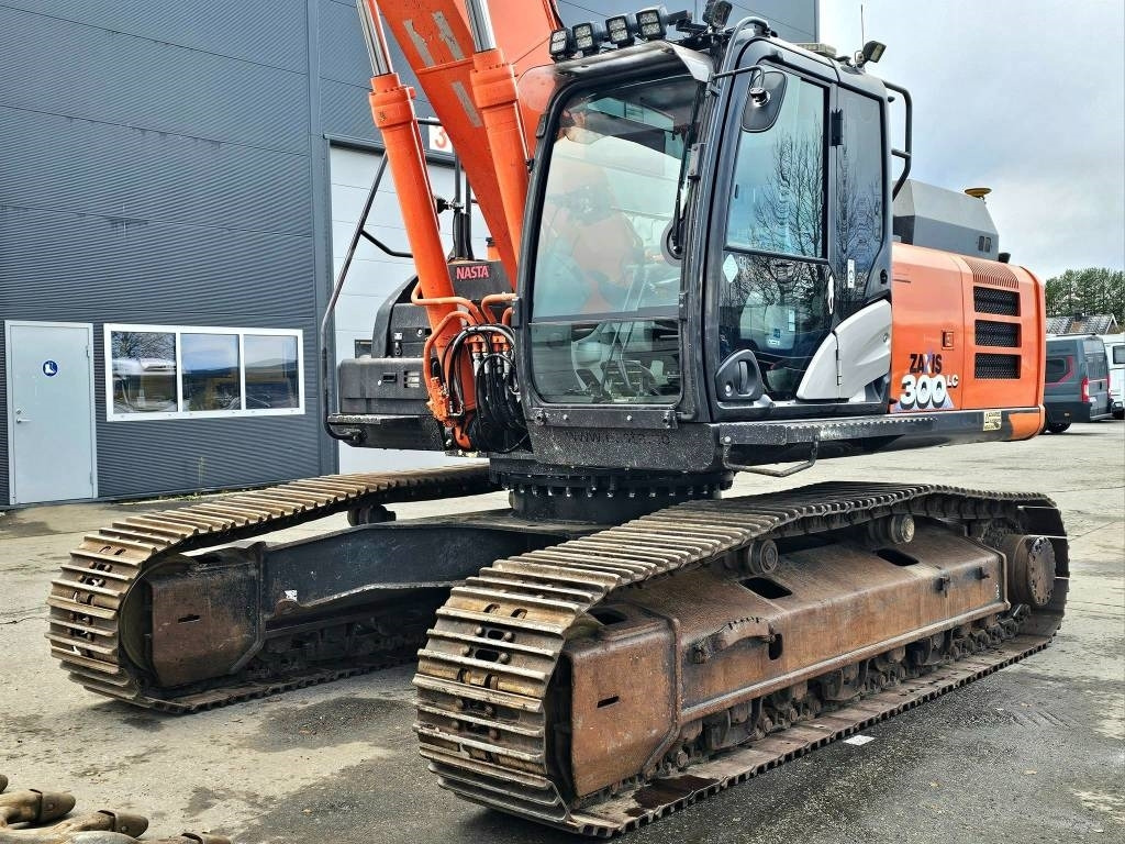 Crawler excavator Hitachi ZX 300 LC-6: picture 9