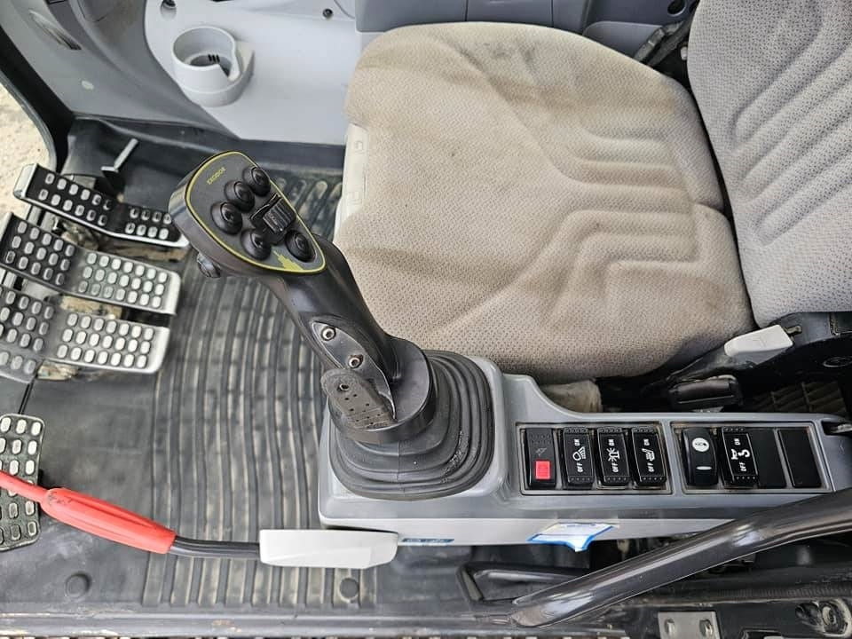 Crawler excavator Hitachi ZX 300 LC-6: picture 44