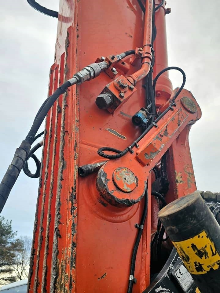 Crawler excavator Hitachi ZX 300 LC-6: picture 31