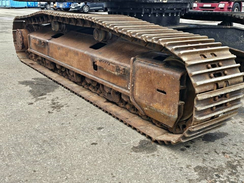 Crawler excavator Hitachi ZX 300 LC-6: picture 13