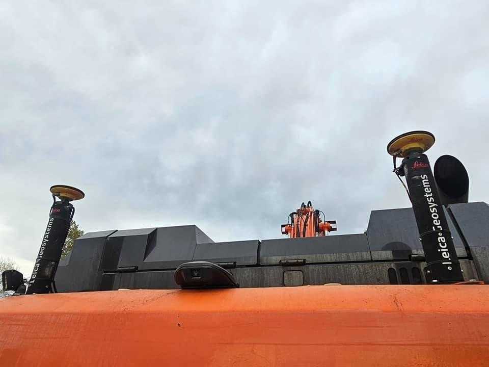 Crawler excavator Hitachi ZX 300 LC-6: picture 38