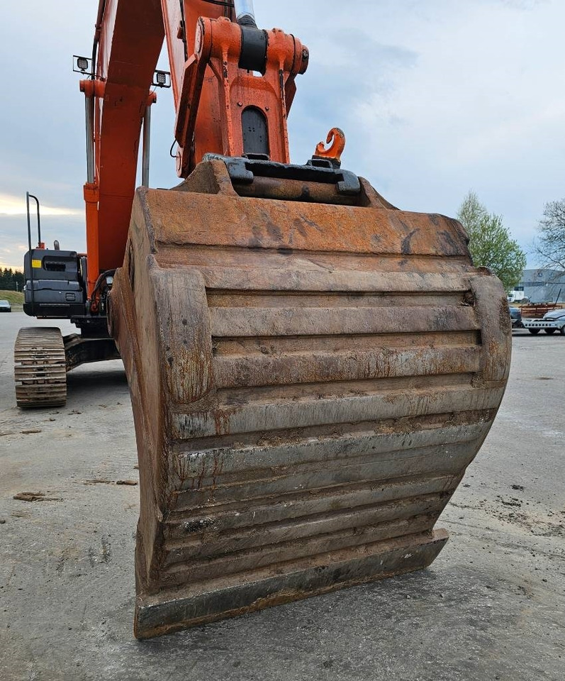 Crawler excavator Hitachi zx350 lc-3: picture 13