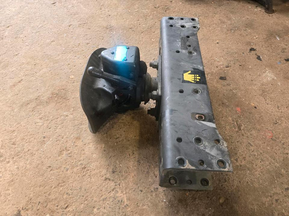 Ringfeder Anhängerkupplung für Unimog U 300 400 500 Anhängermaul Anhängerzugöse Zugmaul Mercedes Benz Zugöse Q36 Q33 Querträger ZGN UGE 405/10 405/12 - Attachment for Truck: picture 2 Ringfeder Anhängerkupplung für Unimog U 300 400 500 Anhängermaul Anhängerzugöse Zugmaul Mercedes Benz Zugöse Q36 Q33 Querträger ZGN UGE 405/10 405/12 - Attachment for Truck: picture 2