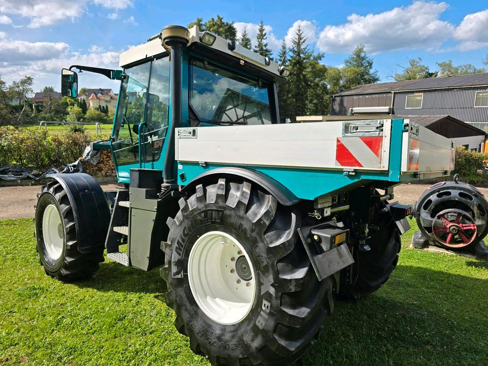 Fendt Xylon 524 Ez. 2003 50kmh 7900 Stunden Traktor Schlepper 522 520 - Farm tractor: picture 5 Fendt Xylon 524 Ez. 2003 50kmh 7900 Stunden Traktor Schlepper 522 520 - Farm tractor: picture 5