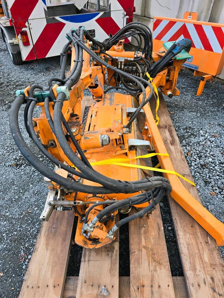 Boom mower Mulag MKM 700 Böschungsmäher Böschungsmulcher FME für Unimog 405 UGE UGN U300 400 500 423 427 430 530 MHU MFK DUA UNA: picture 14 Boom mower Mulag MKM 700 Böschungsmäher Böschungsmulcher FME für Unimog 405 UGE UGN U300 400 500 423 427 430 530 MHU MFK DUA UNA: picture 14