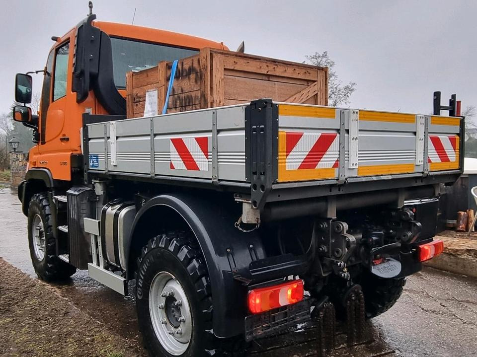 Unimog 405 U318 EAS 640-Betriebsstunden Mercedes-Benz 318 323 327 Automatik Euro6 - Dropside/ Flatbed truck, Utility/ Special vehicle: picture 4 Unimog 405 U318 EAS 640-Betriebsstunden Mercedes-Benz 318 323 327 Automatik Euro6 - Dropside/ Flatbed truck, Utility/ Special vehicle: picture 4