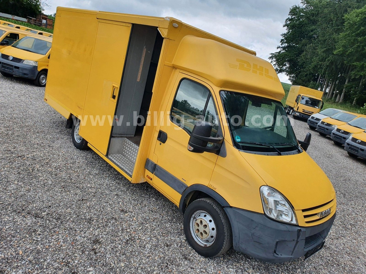 Iveco Daily 1.Hand*EU4* Regale Integralkoffer DHL POST - Box van: picture 1 Iveco Daily 1.Hand*EU4* Regale Integralkoffer DHL POST - Box van: picture 1