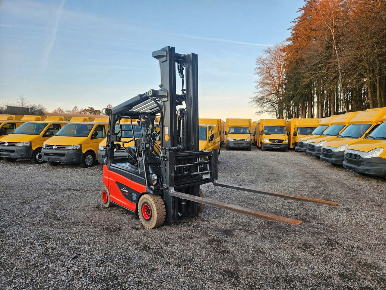 Linde E25 R Roadster , 6.880mm Hubhöhe, StVZO hydr. Zi - Electric forklift: picture 4 Linde E25 R Roadster , 6.880mm Hubhöhe, StVZO hydr. Zi - Electric forklift: picture 4