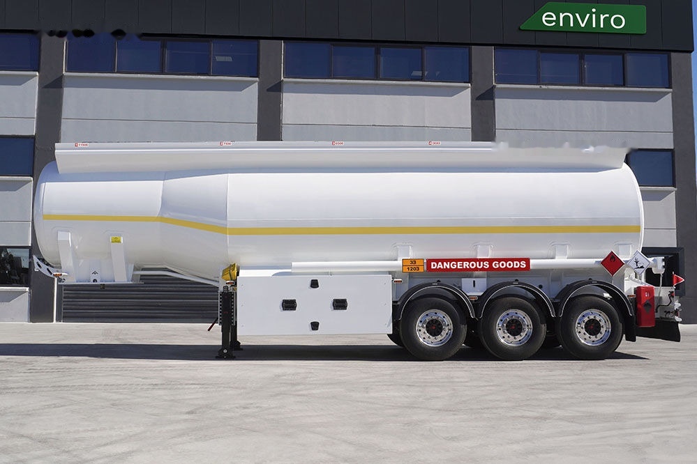 EFEMMAK E.FAST.GN.40.7 ADR - Tank semi-trailer: picture 2 EFEMMAK E.FAST.GN.40.7 ADR - Tank semi-trailer: picture 2
