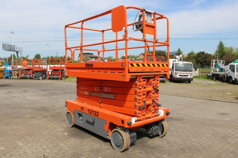 Imer podnośnik nożycowy elektryczny 14 m Imer/Iteco IT12122 scissor lift - Scissor lift: picture 3 Imer podnośnik nożycowy elektryczny 14 m Imer/Iteco IT12122 scissor lift - Scissor lift: picture 3