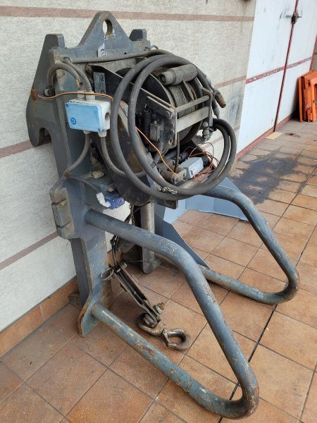 Wciągarka 3,8T do ładowarki obrotowej Dieci Pegasus 40.17, 40.18, 38.16, 45.21 - Winch: picture 3 Wciągarka 3,8T do ładowarki obrotowej Dieci Pegasus 40.17, 40.18, 38.16, 45.21 - Winch: picture 3