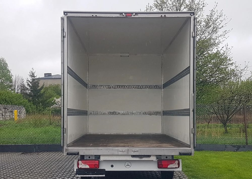 Mercedes-Benz Sprinter KONTENER 8EP 4,11x2,15x2,30 KLIMA 314 CDI MANUAL KRAJOWY AC - Box van: picture 5 Mercedes-Benz Sprinter KONTENER 8EP 4,11x2,15x2,30 KLIMA 314 CDI MANUAL KRAJOWY AC - Box van: picture 5