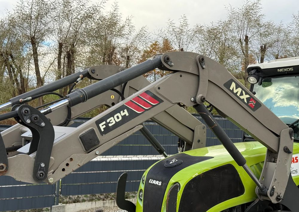 Claas * 240 F NEXOS CLAAS * 4x4 * Sadowniczy * Tur MX F304 * TUZ * Wałek WOM* Ciągnik * Traktor * - Farm tractor: picture 4 Claas * 240 F NEXOS CLAAS * 4x4 * Sadowniczy * Tur MX F304 * TUZ * Wałek WOM* Ciągnik * Traktor * - Farm tractor: picture 4