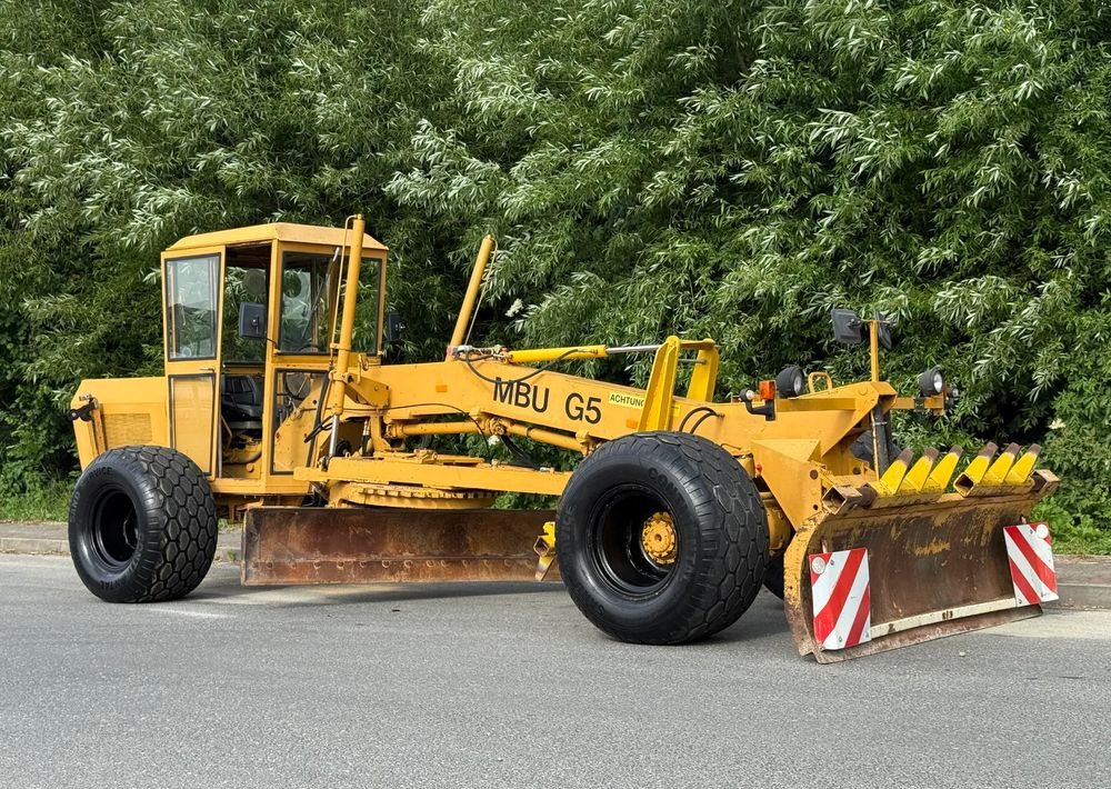 O&K * Równiarka * MBU G50 * Sprowadzona * 2 Osie * 4x4 * Maszyna Drogowa - Roller: picture 2 O&K * Równiarka * MBU G50 * Sprowadzona * 2 Osie * 4x4 * Maszyna Drogowa - Roller: picture 2