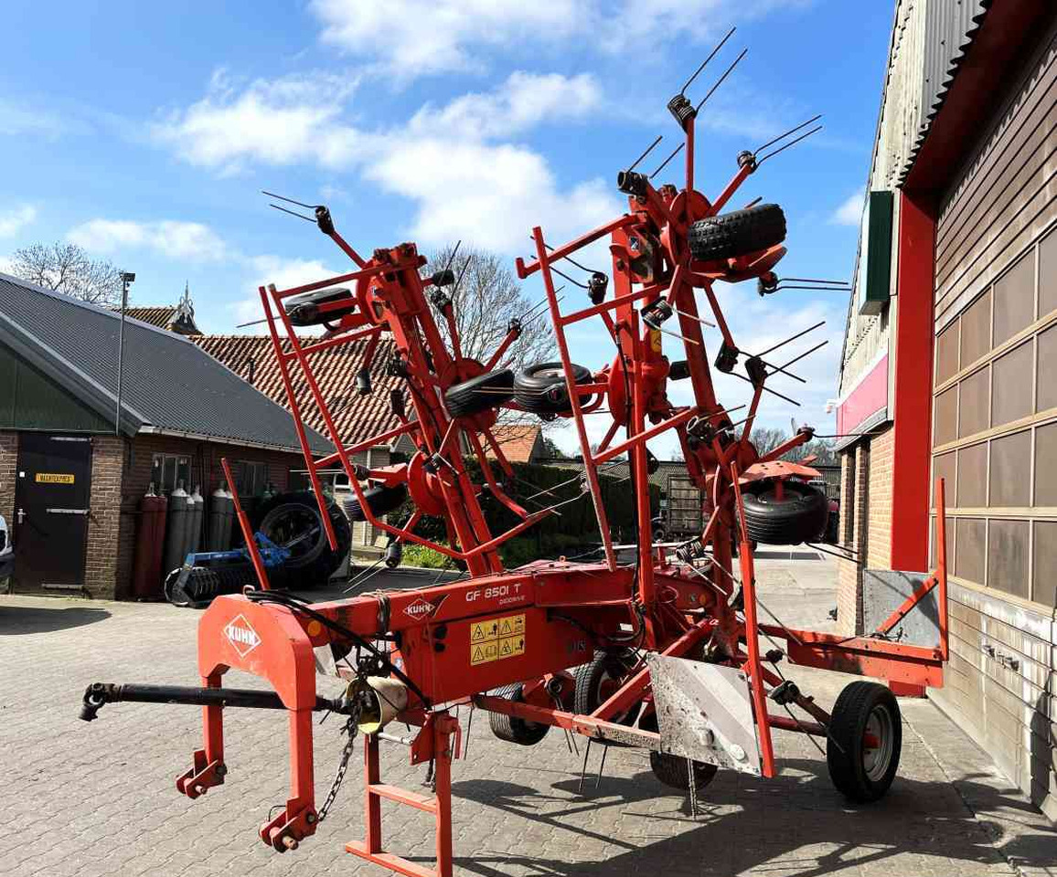 Kuhn GF 8501T Tedder Schudder Kreiselheuer weidebouwmachines - Tedder/ Rake: picture 3 Kuhn GF 8501T Tedder Schudder Kreiselheuer weidebouwmachines - Tedder/ Rake: picture 3