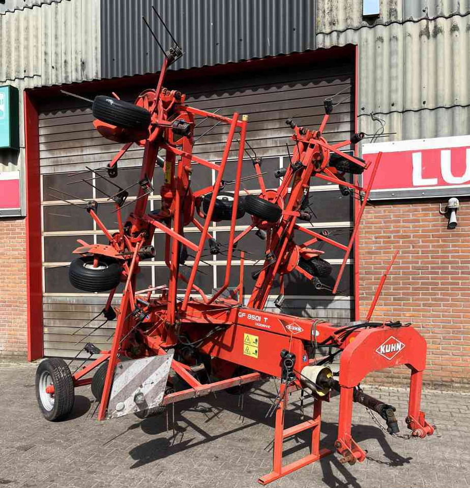 Kuhn GF 8501T Tedder Schudder Kreiselheuer weidebouwmachines - Tedder/ Rake: picture 2 Kuhn GF 8501T Tedder Schudder Kreiselheuer weidebouwmachines - Tedder/ Rake: picture 2