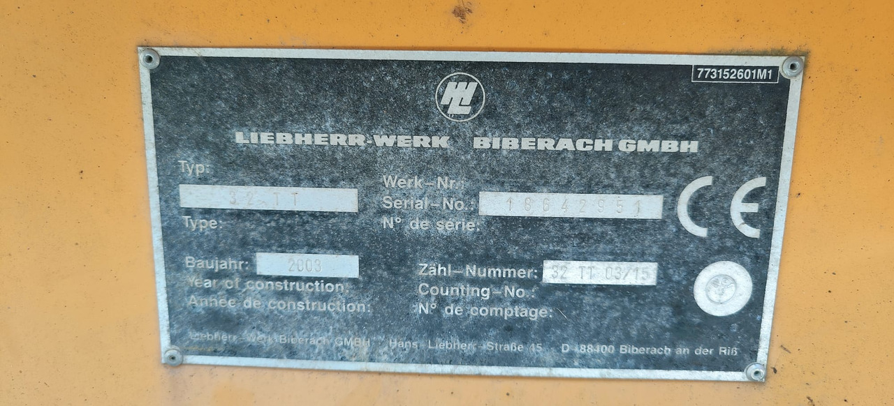 LIEBHERR 32TT - Self-erecting tower crane: picture 4 LIEBHERR 32TT - Self-erecting tower crane: picture 4