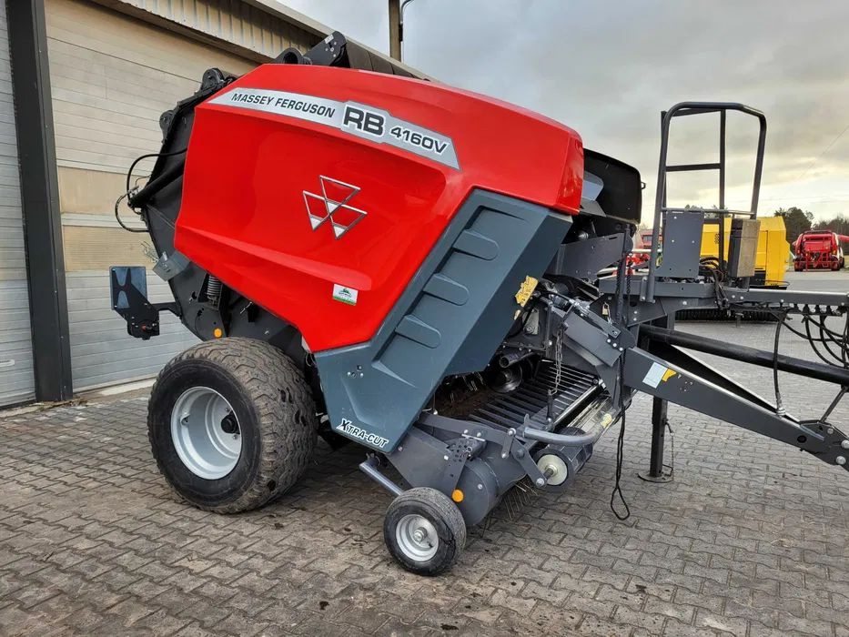 Massey Ferguson RB4160V Fendt - Round baler: picture 3 Massey Ferguson RB4160V Fendt - Round baler: picture 3