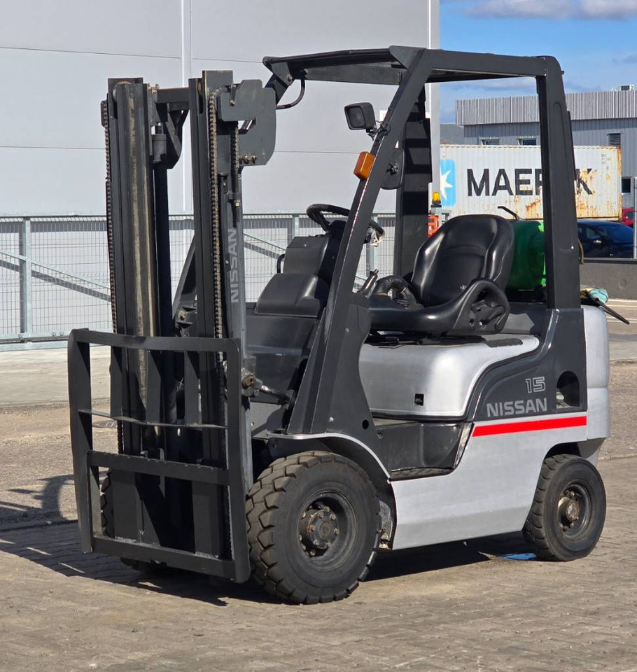 Nissan L01A15  - LPG forklift: picture 5 Nissan L01A15  - LPG forklift: picture 5