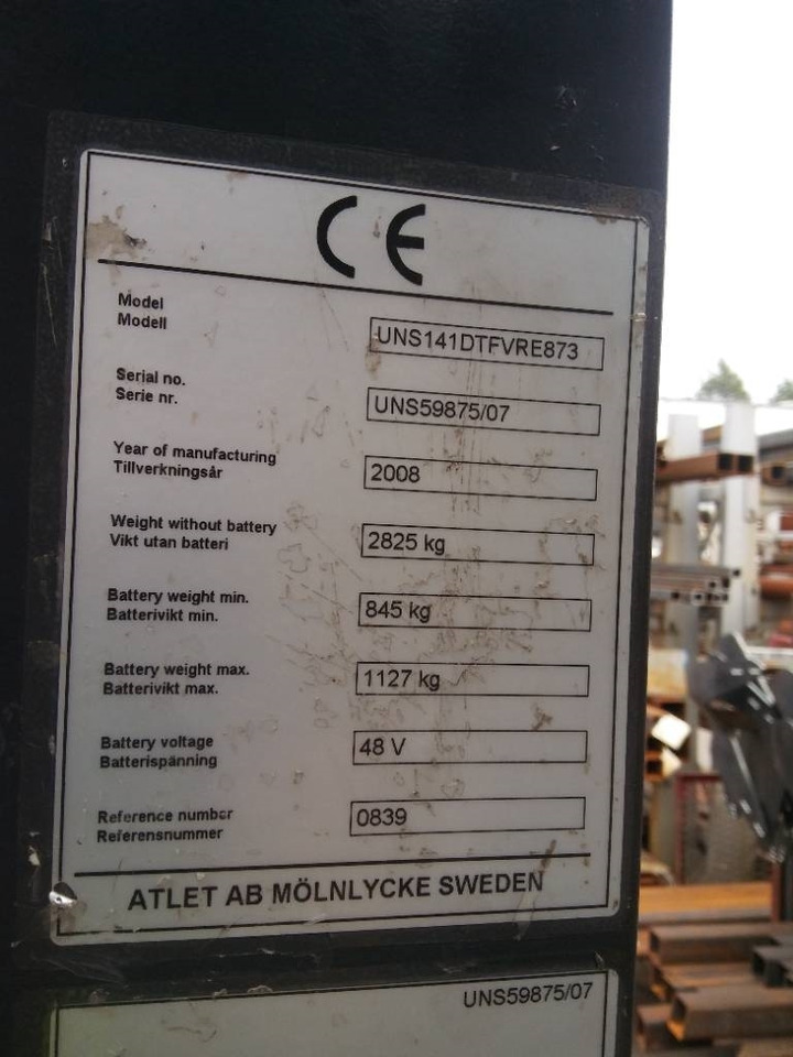 Nissan UNS141 DTFVRE873 - Reach truck: picture 4 Nissan UNS141 DTFVRE873 - Reach truck: picture 4