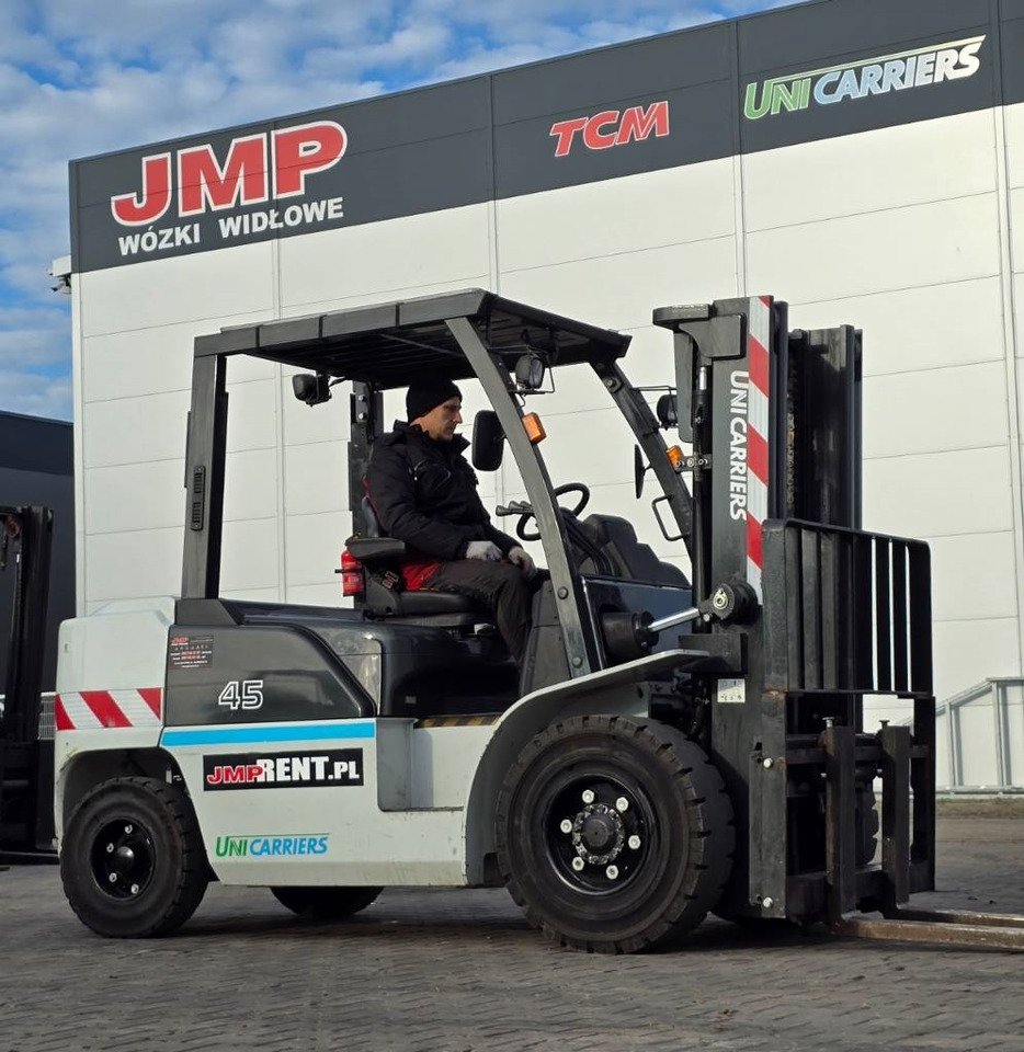 UniCarriers D1 F4 A45Q GX45 - Diesel forklift: picture 1 UniCarriers D1 F4 A45Q GX45 - Diesel forklift: picture 1