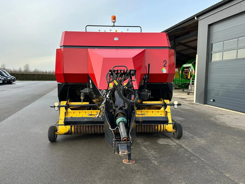 New Holland BB960A CropCutter - Agricultural machinery: picture 3 New Holland BB960A CropCutter - Agricultural machinery: picture 3