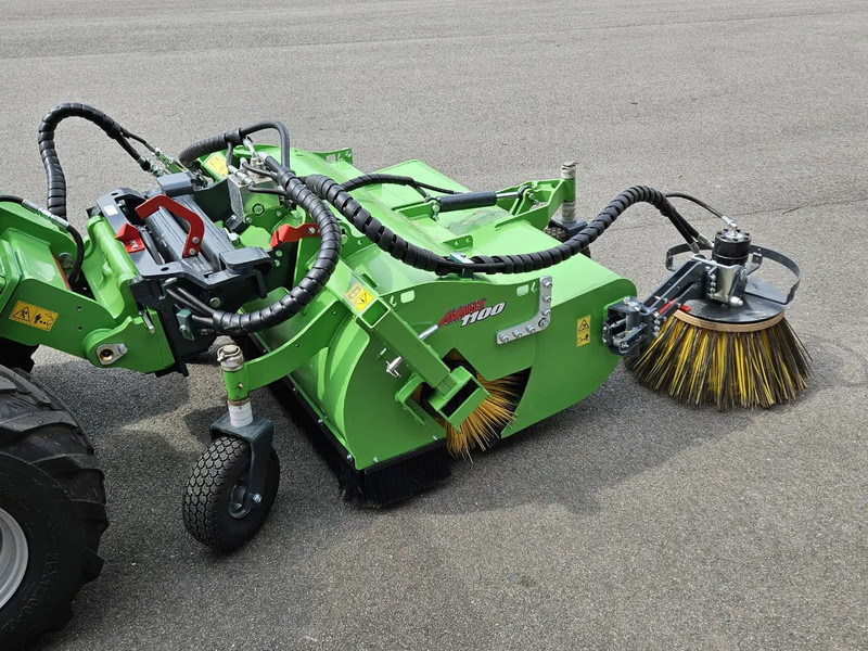 Avant borstel met opvangbak 1100 - Attachment for Agricultural machinery: picture 3 Avant borstel met opvangbak 1100 - Attachment for Agricultural machinery: picture 3