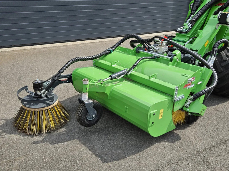 Avant borstel met opvangbak 1100 - Attachment for Agricultural machinery: picture 1 Avant borstel met opvangbak 1100 - Attachment for Agricultural machinery: picture 1