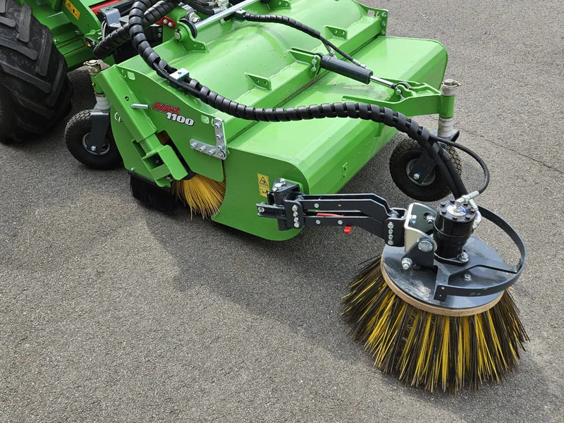 Avant borstel met opvangbak 1100 - Attachment for Agricultural machinery: picture 4 Avant borstel met opvangbak 1100 - Attachment for Agricultural machinery: picture 4