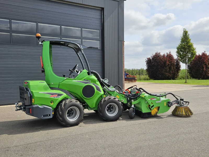 Avant 645i Rental mini-shovel - Compact track loader: picture 3 Avant 645i Rental mini-shovel - Compact track loader: picture 3