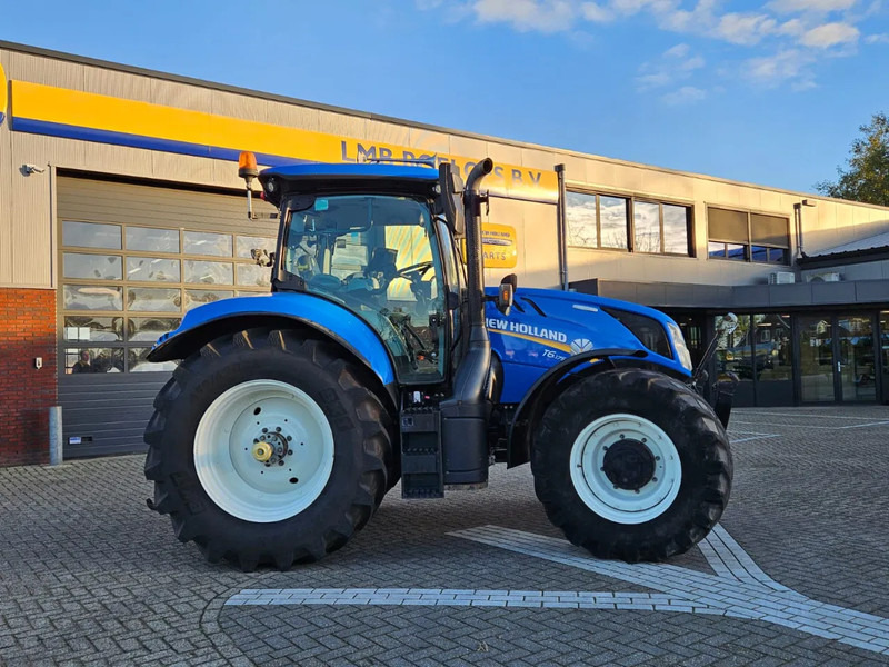 New Holland T6.175 Dynamic command - Farm tractor: picture 2 New Holland T6.175 Dynamic command - Farm tractor: picture 2