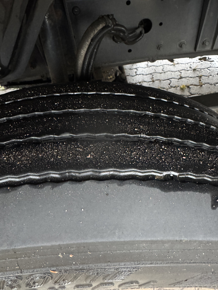 MAN 12.250 - Curtainsider truck: picture 4 MAN 12.250 - Curtainsider truck: picture 4