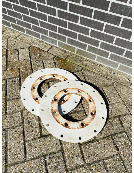 Molcon Wisslharten, VMS, Verwisselbaar middenstuk 8 en 10 - Wheels and tires for Agricultural machinery: picture 2 Molcon Wisslharten, VMS, Verwisselbaar middenstuk 8 en 10 - Wheels and tires for Agricultural machinery: picture 2